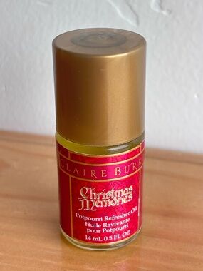 New Claire Burke Christmas Memories Potpourri oil